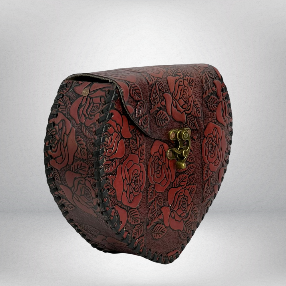 CORAZON CINCELADO ROSAS ROJAS